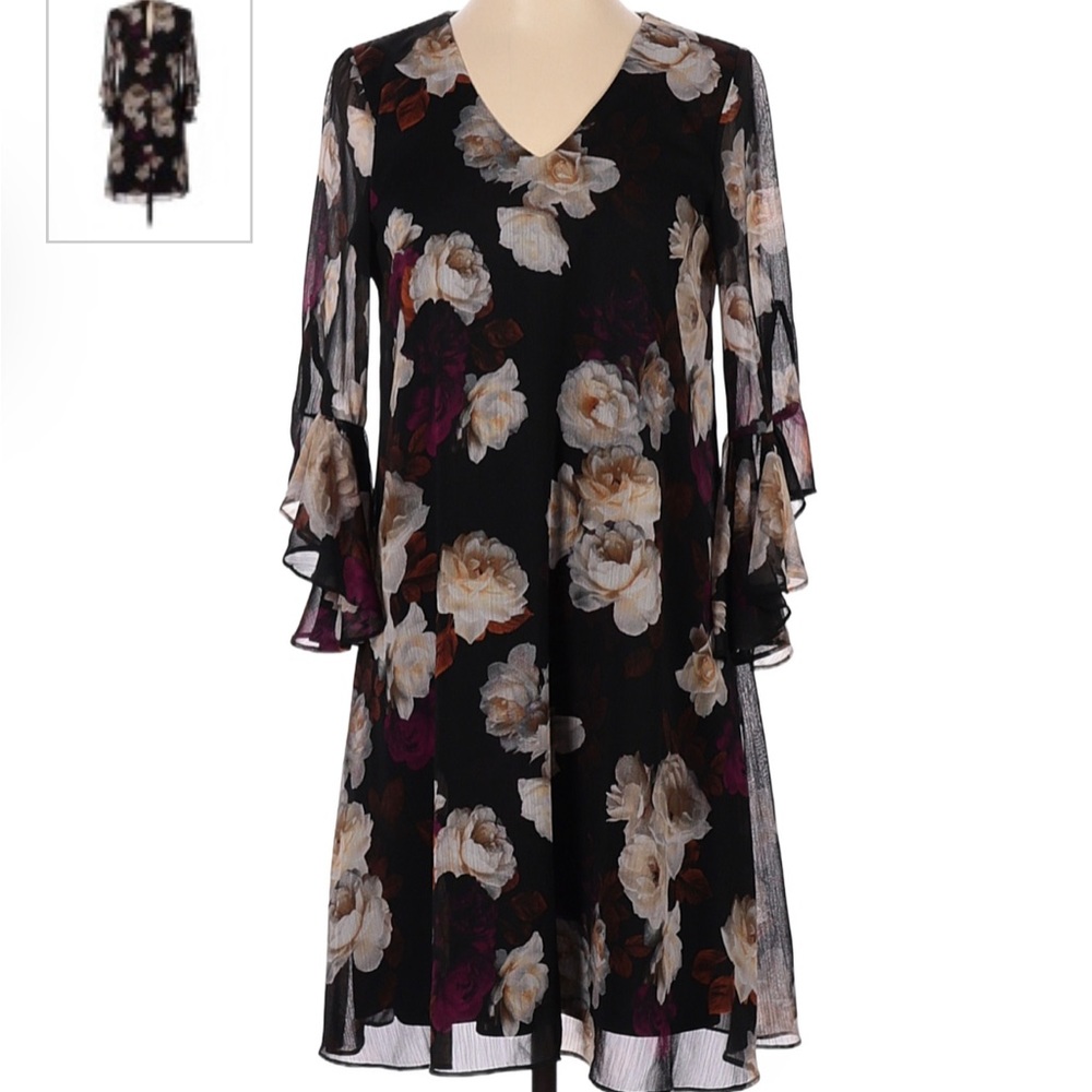 Gorgeous, flowy, Calvin Klein flower dress NWT size 4
